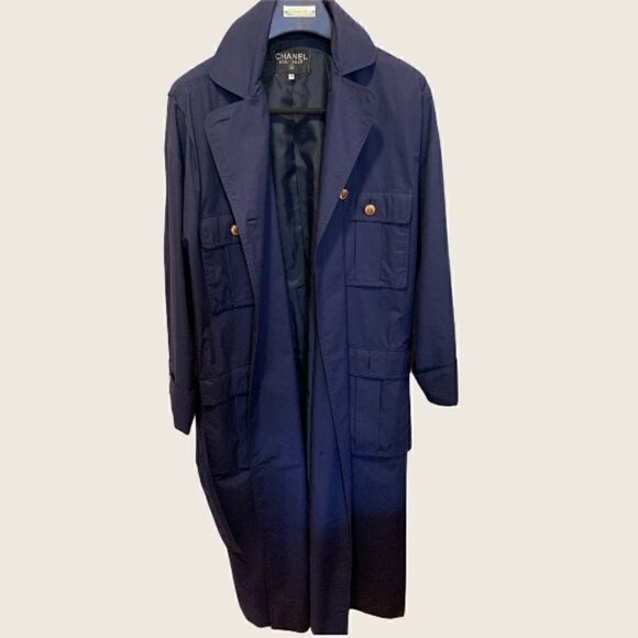 Vintage CHANEL Navy belted trench coat circa 1980 - Picture 9 of 15